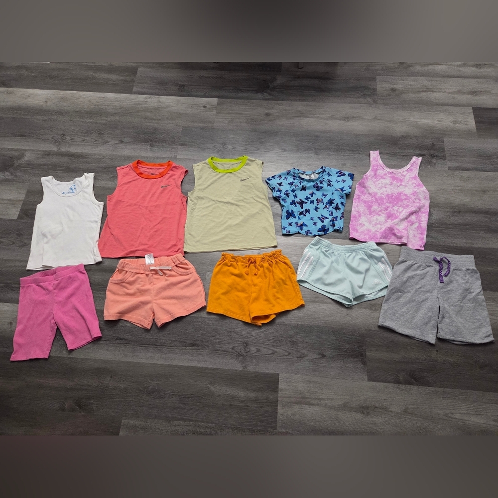 Large Bundle Of Girl's Assorted Spring/Summer Clothing Sz. 7-8